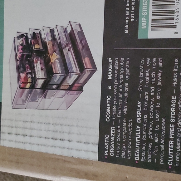 Bloomingdale's cosmetic/ jewelry case boxed 📦 ♥ new already